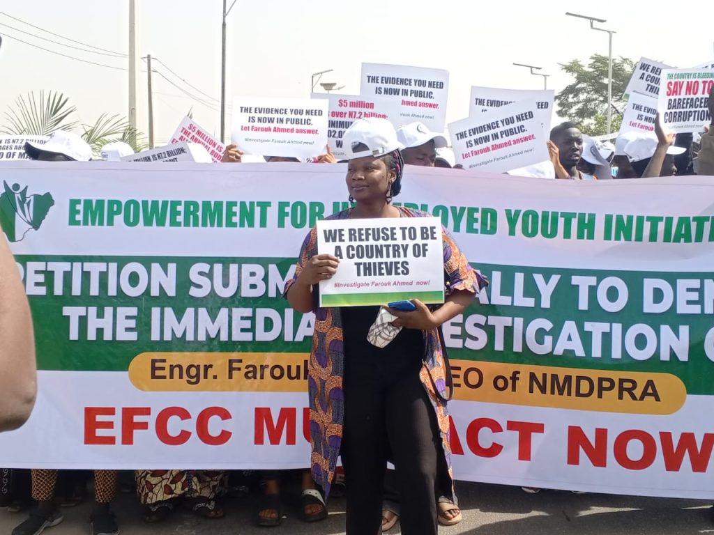 Protesters storm ICPC over Dangote’s allegation against NMDPRA boss