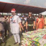 Nsukka LG Boss during the Xmas rice distribution.