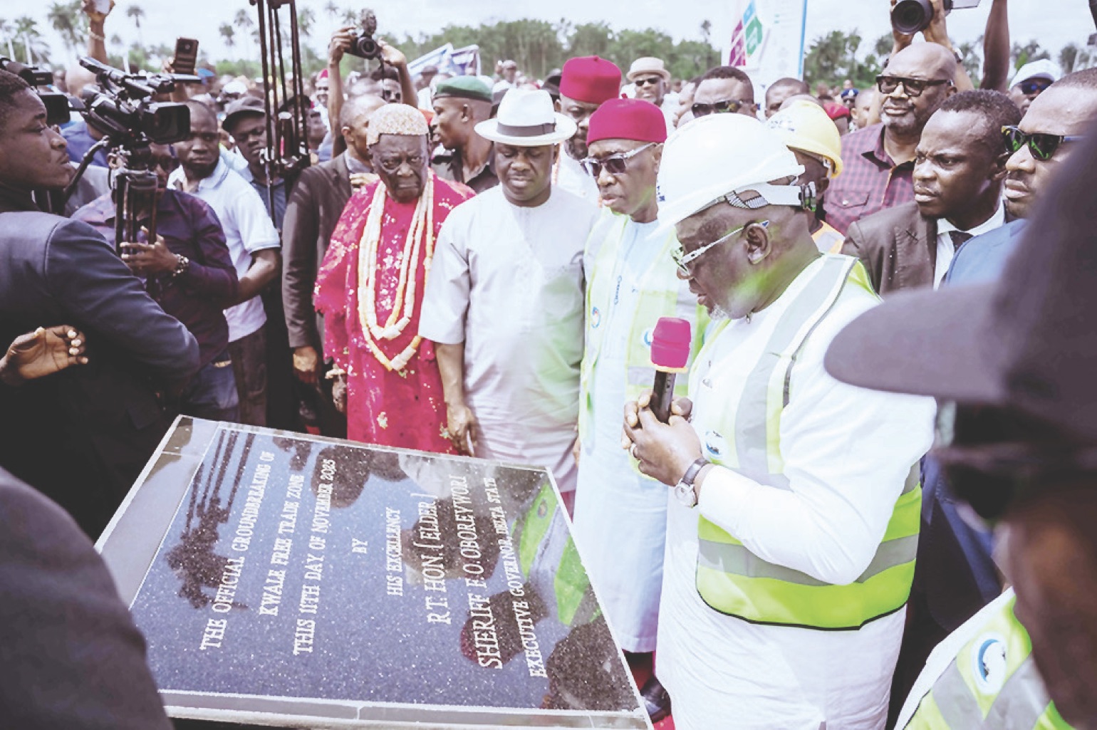 Oborevwori performing the groundbreaking at Kwale