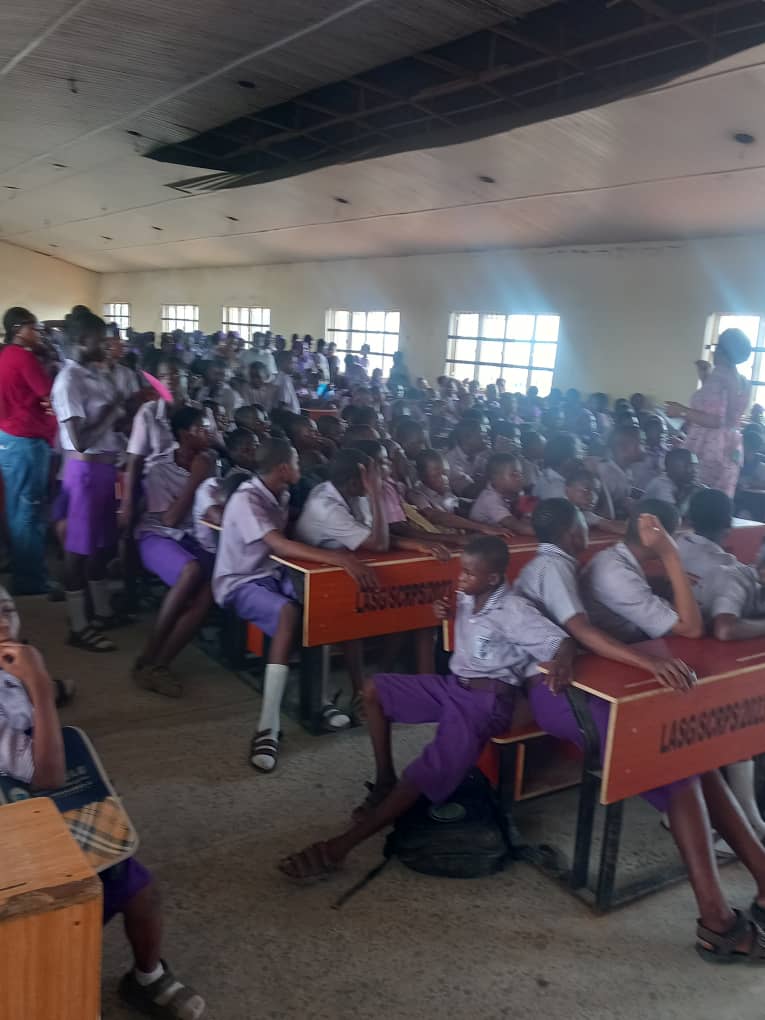 UNILAG alumni give back to society