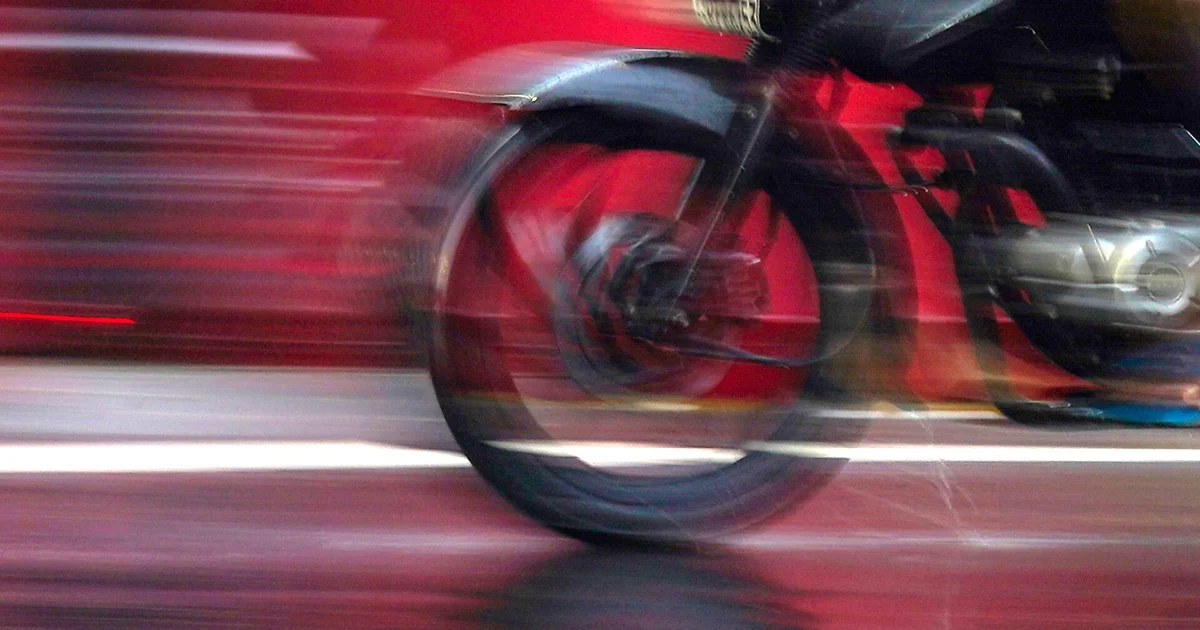 motorcycle-chase-2