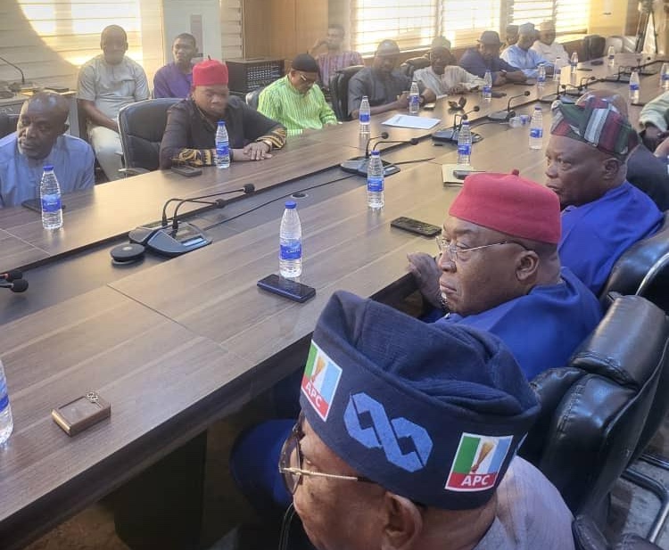 Former legislators pass vote of confidence on Matawalle