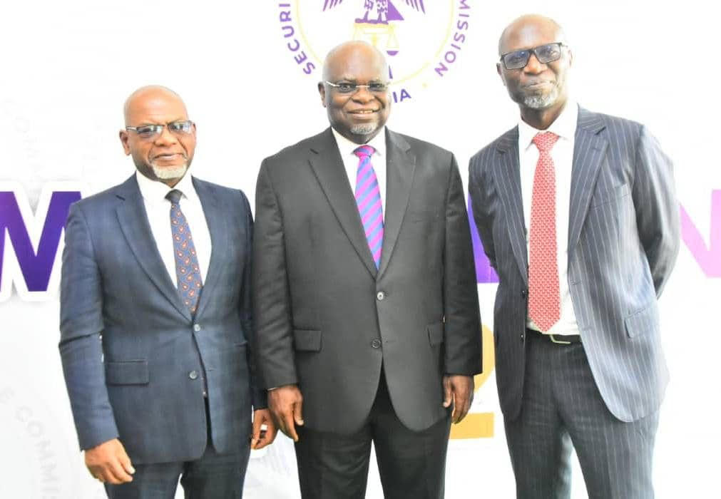 L-R: Executive Commissioner (Operations) Securities & Exchange Commission (SEC); Bola Ajomale; Director General of SEC, Emomotimi Agama; and Chairman, Board of Trustees, Fintech NGR; Segun Aina at SEC CMC meeting in Lagos