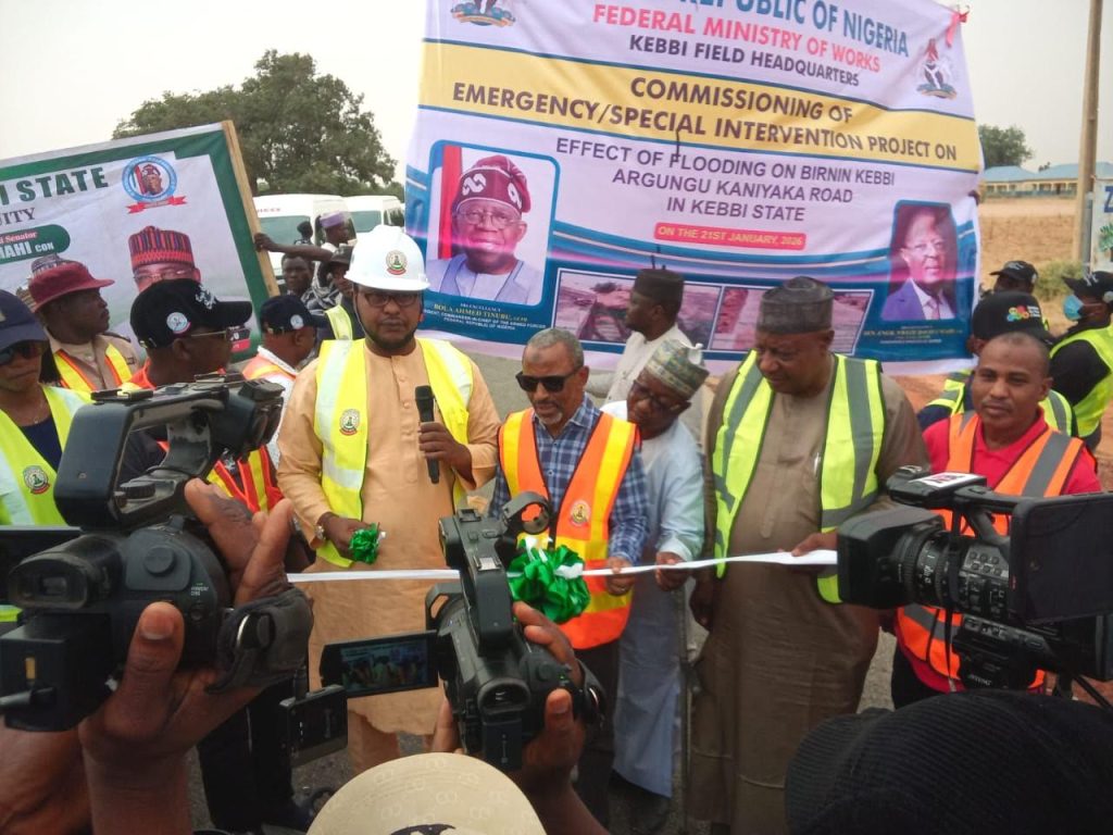FG reaches 135km on superhighway in Kebbi, commissions flooding interventions