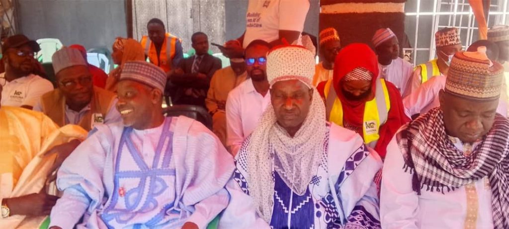 Emir Gwandu decries high electricity tariffs in Nigeria, flags off mass metering in Kebbi