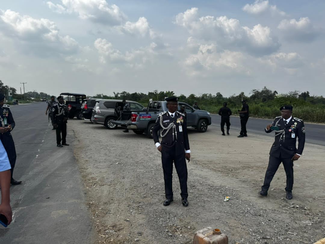 Police dismantle illegal checkpoints along East-West Road