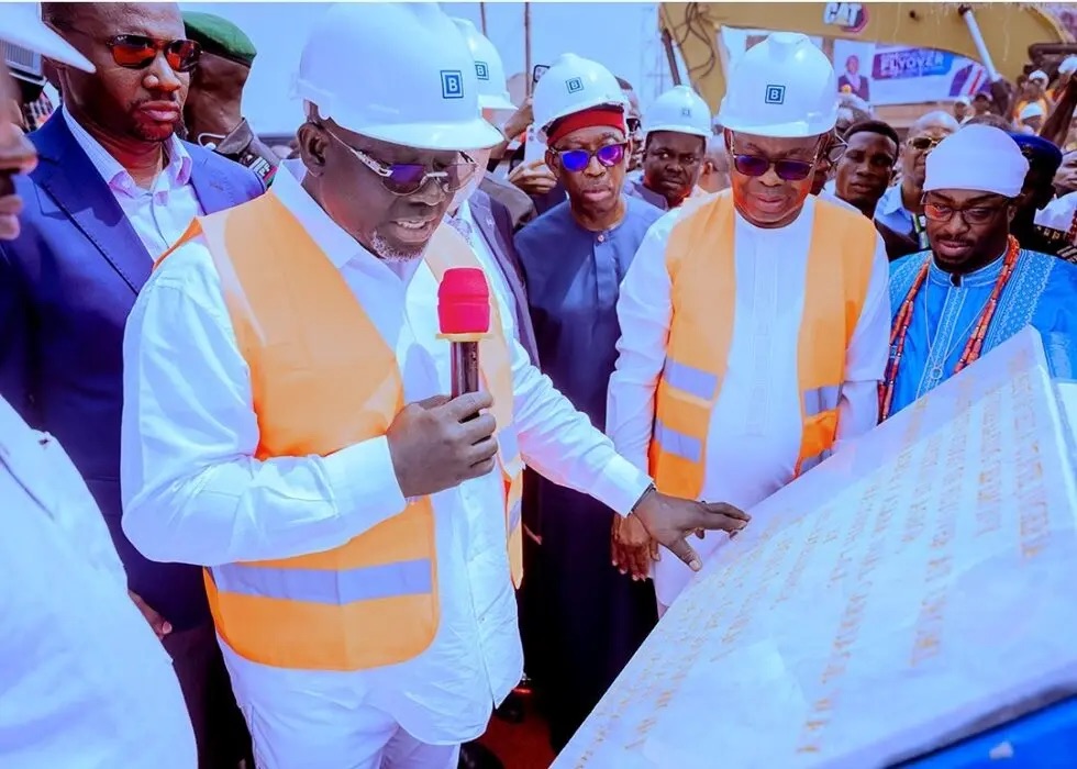 Governor Sheriff Oborevwori during the groundbreaking ceremony of the N59.7bn Agbor–Uromi Junction Flyover in Ika South LGA, Delta State on Monday, January 19, 2026