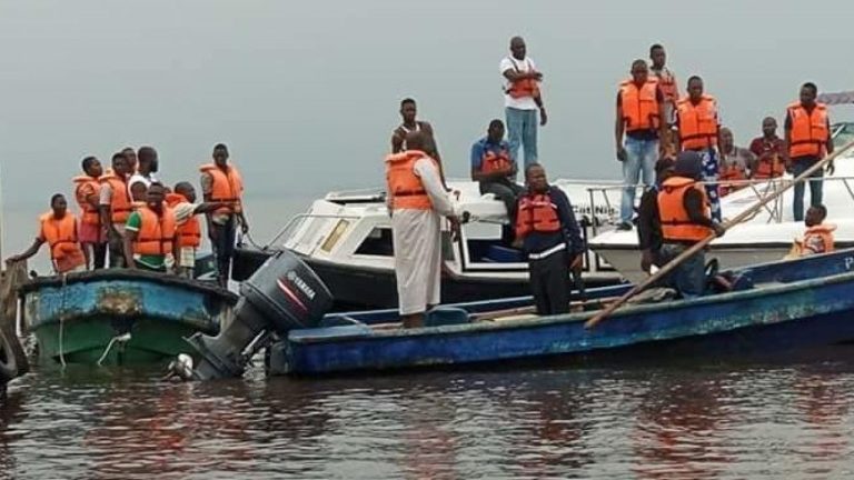 Oyetola insists on fibre vessels, seeks ban on wooden boats