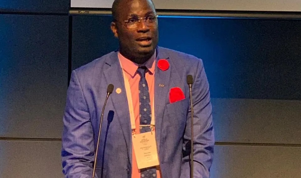 Olumide1