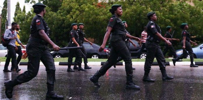Policewomen-d-696×343