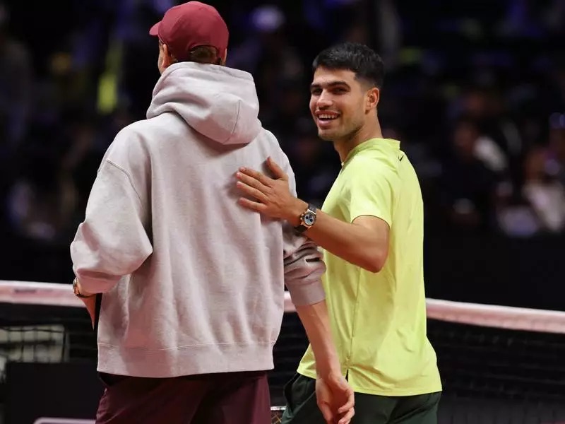 Alcaraz beats Sinner in South Korea exhibition match Jan 11, 2026