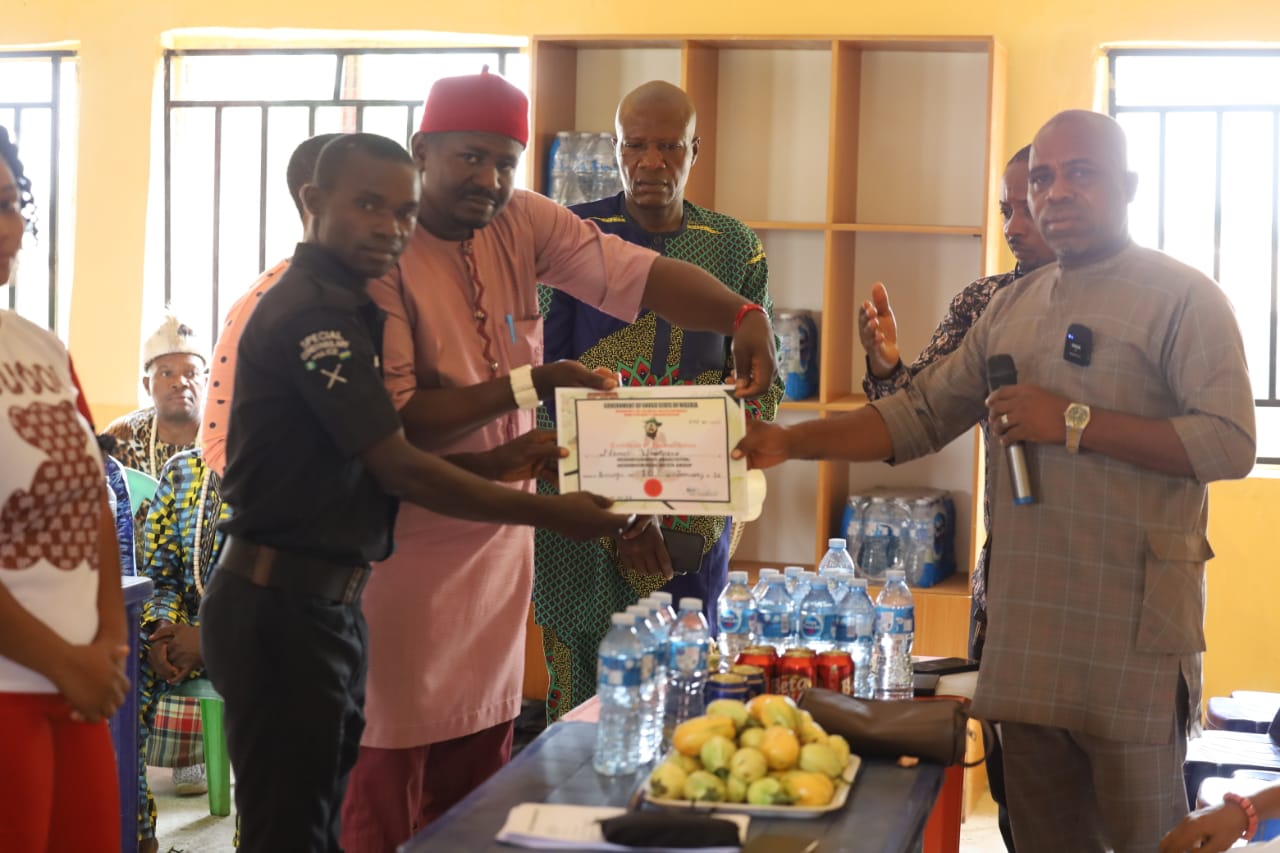 Enugu reconstitutes Nomeh Unateze neighbourhood watch to strengthen community security