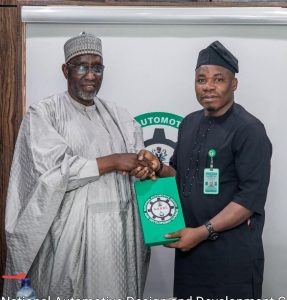 NADDC DG, Otunba Oluwemimo Osanipin (r) with Dr. Suleiman Muhammad during the Argungu Fishing Festival organising committee’s visit to the Council in Abuja