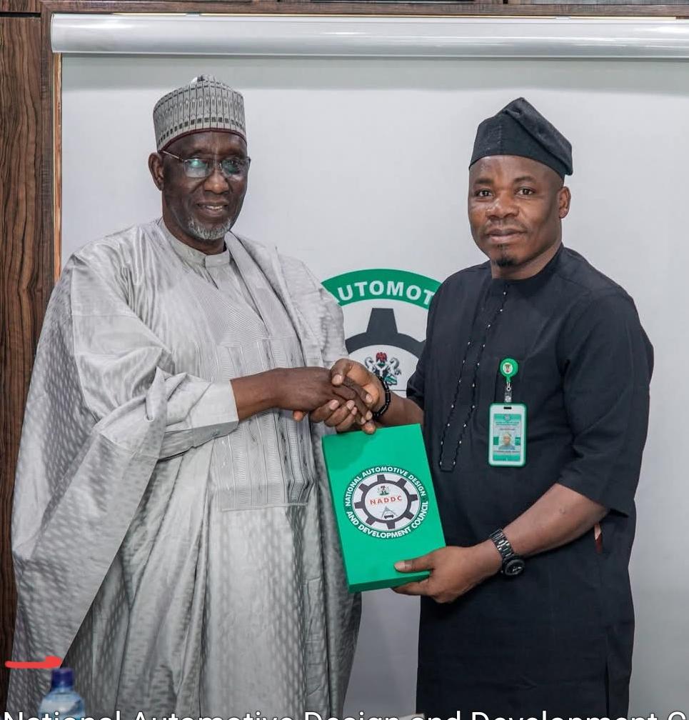 NADDC DG, Otunba Oluwemimo Osanipin (r) with Dr. Suleiman Muhammad during the Argungu Fishing Festival organising committee’s visit to the Council in Abuja