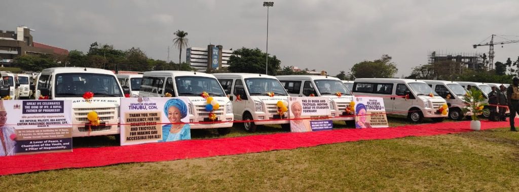 Mrs Tinubu donates 50 buses, 30 tricycles to OAU