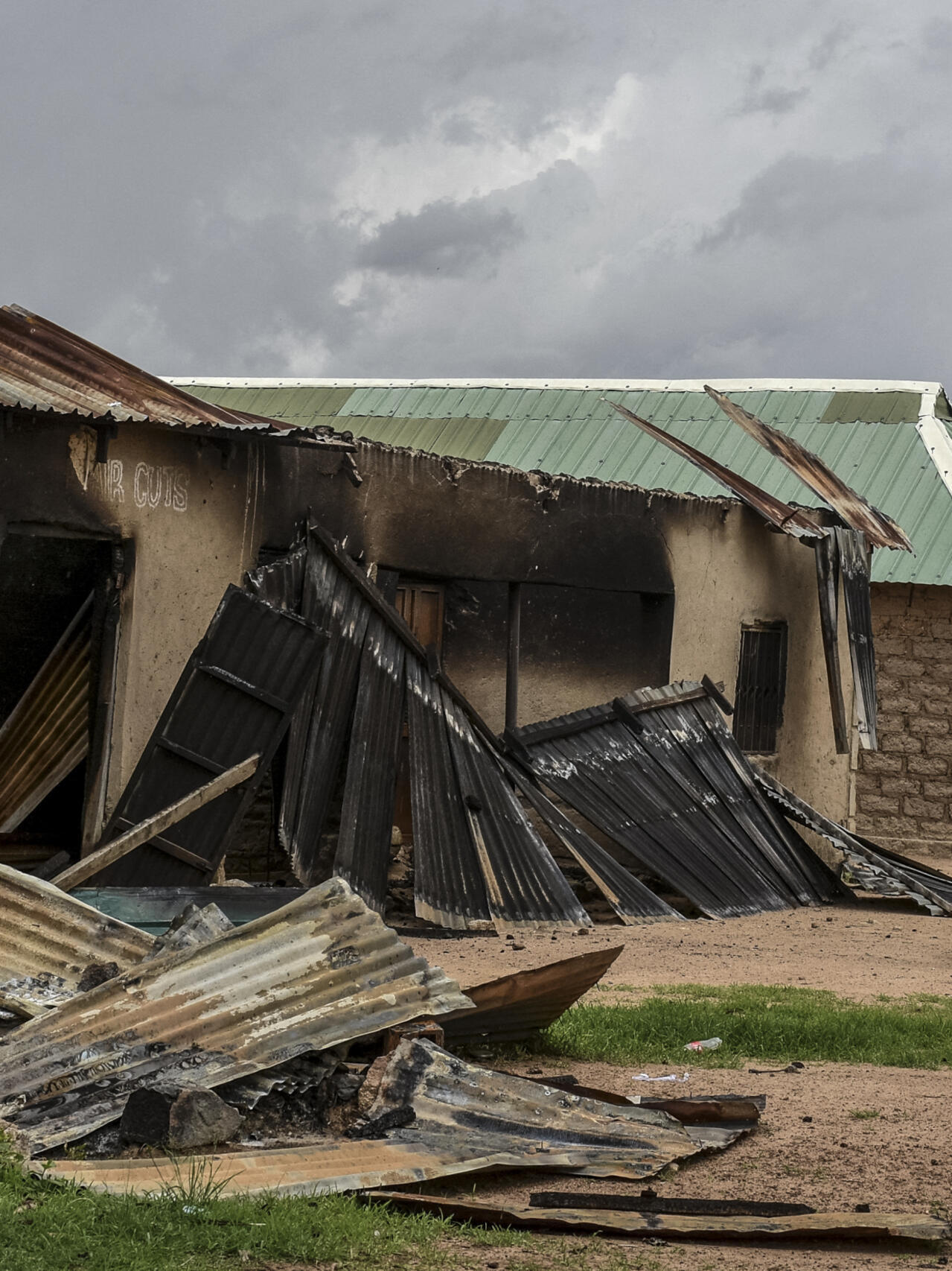 Mayhem in Niger as bandits kill 26, burn police station, houses in fresh attack
