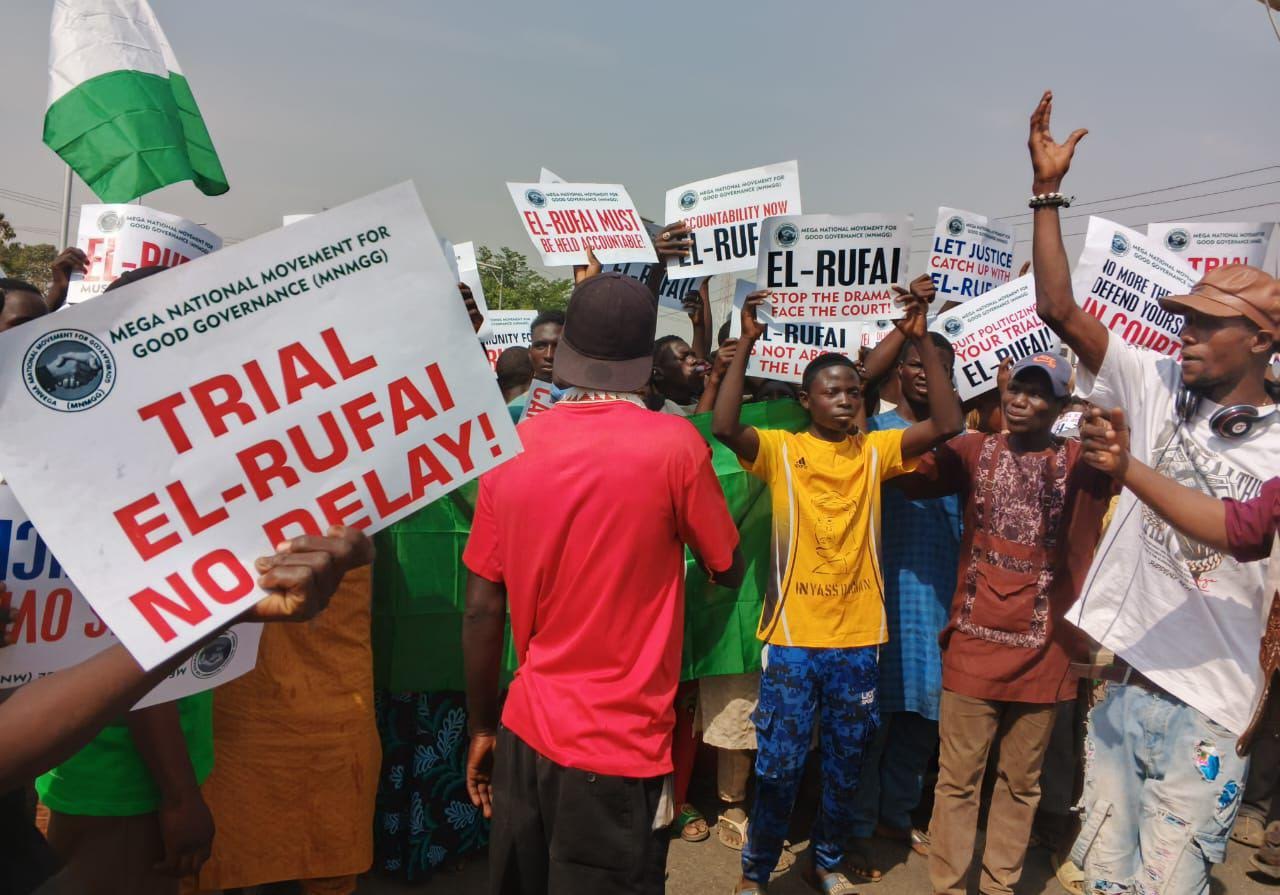 Drama rocks EFCC as protesters demand El-Rufai probe