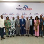 Dangote Refinery MD David Bird (centre)