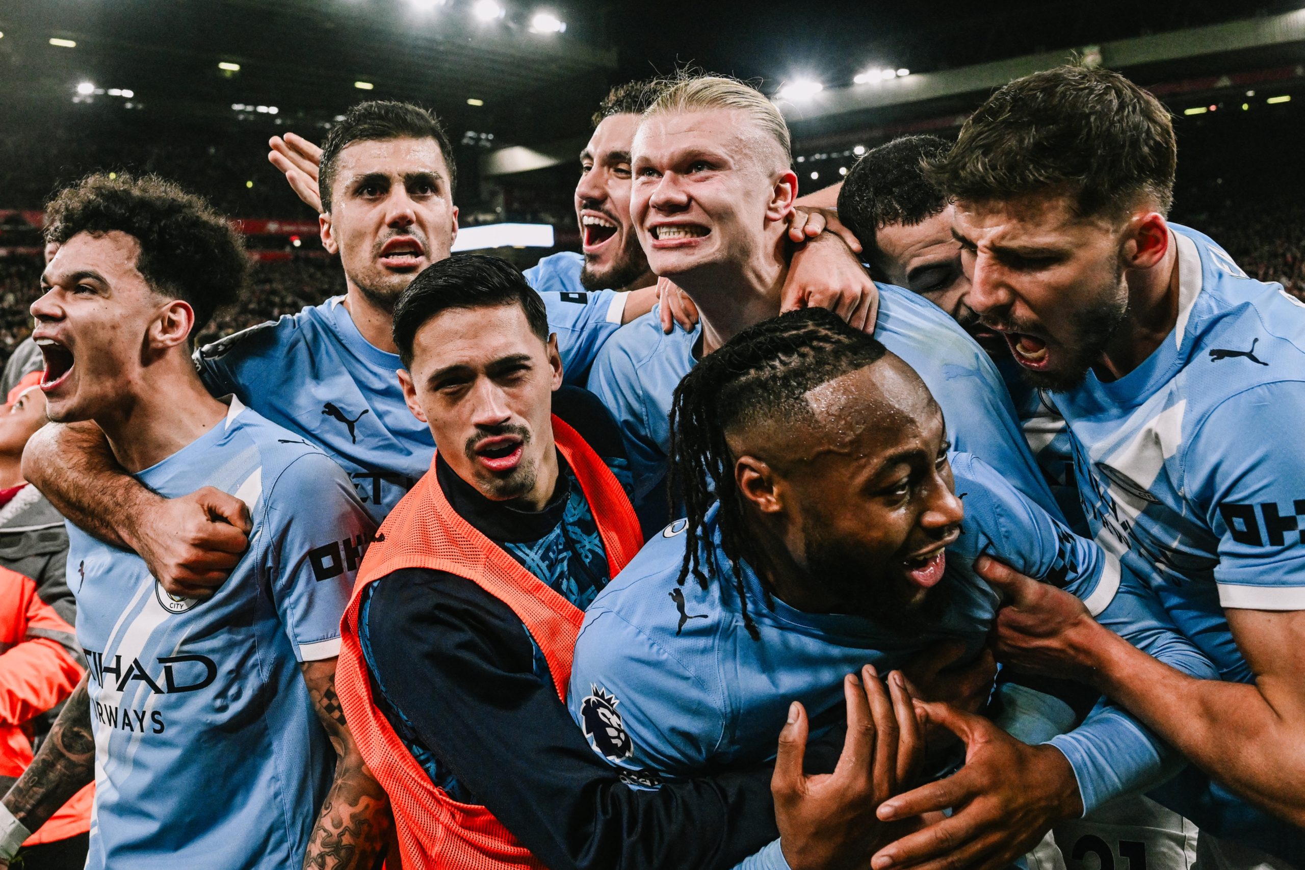 Man City fight back to stun Liverpool