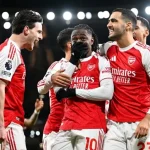 Arsenal crush Spurs 4-1 as Eze double reignites title charge