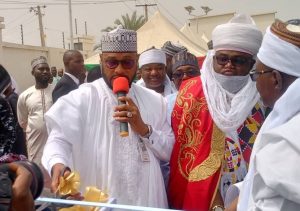 Dauda-Lawal-donates-cars-to-Imam