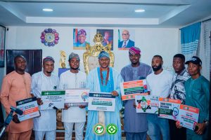 Ondo NANS pays courtesy visit to Olowo of Owo