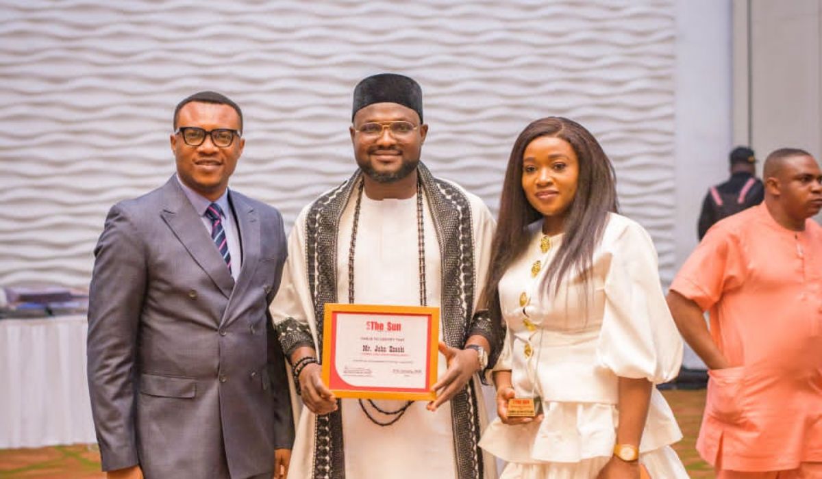 John Ezeobi wins The Sun Industrialist of the Year Award