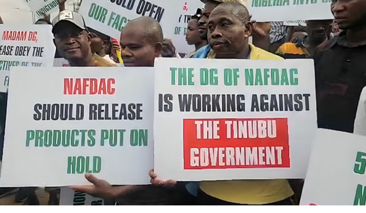 Sachet alcohol ban protest