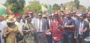 • Governor Soludo with Igwe Ben Emeka and other dignitaries inaugurating the road