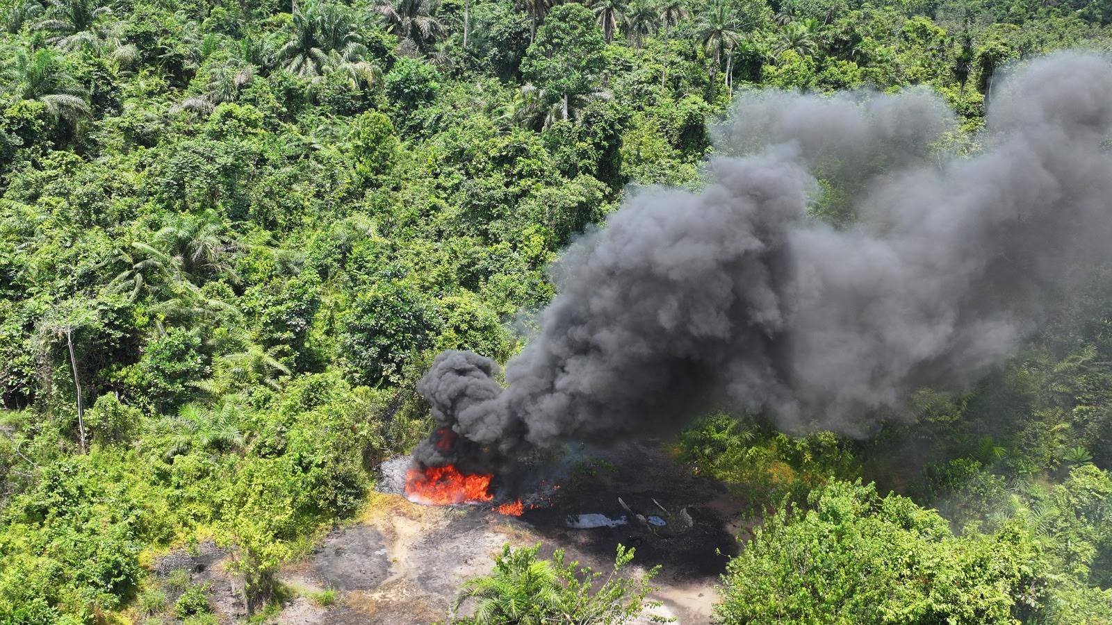 Nigerian Navy destroys illegal crude oil storage site in Rivers
