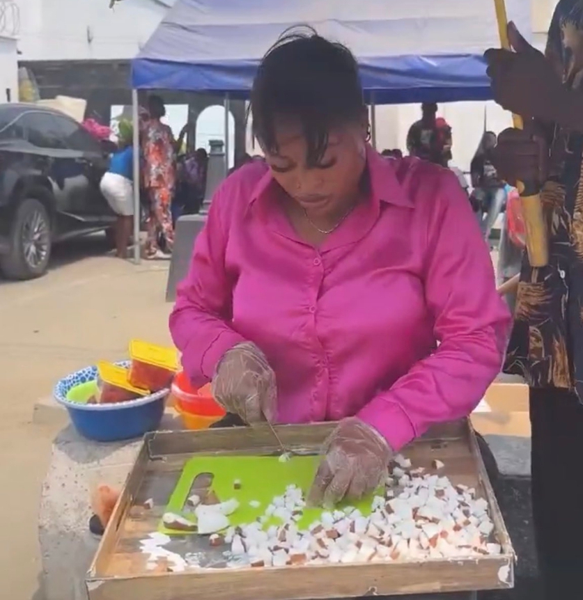 Sarah Martins cooking on the streets of Lagos
