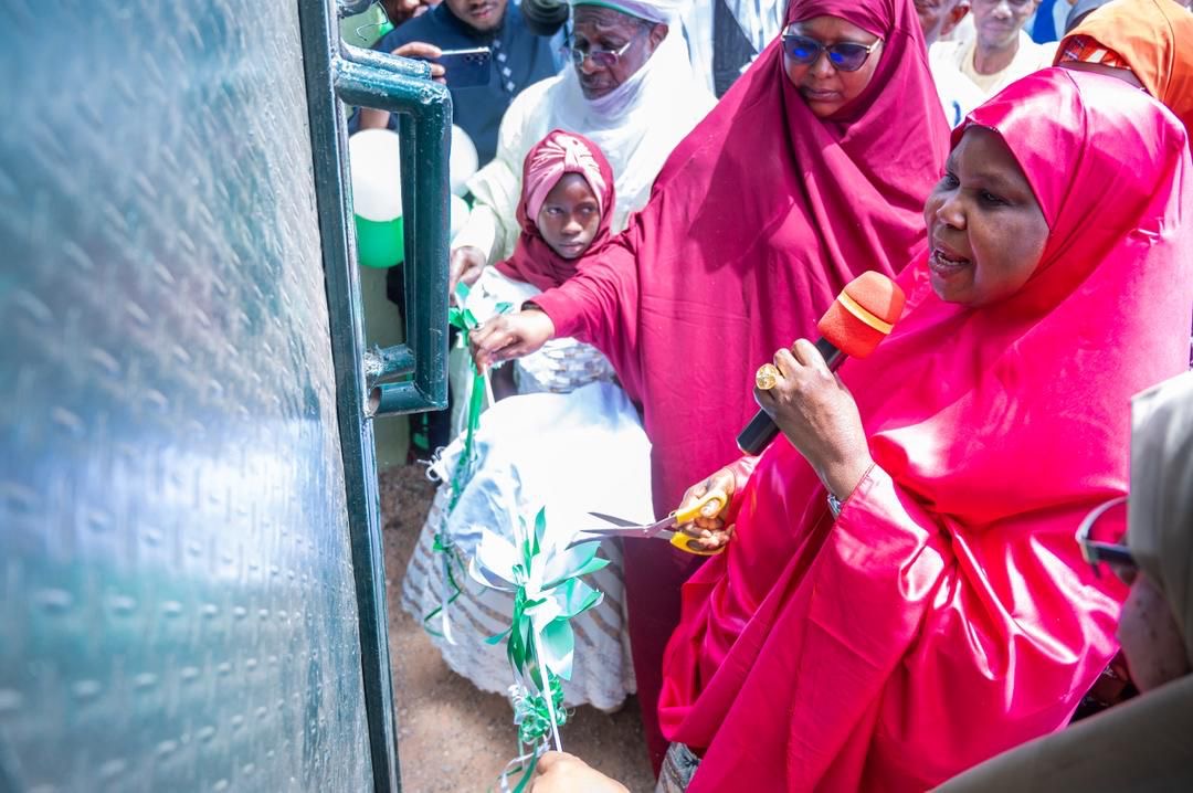 Kebbi: Gov Idris’s wife commissions permanent orphans’ home, empowers 12