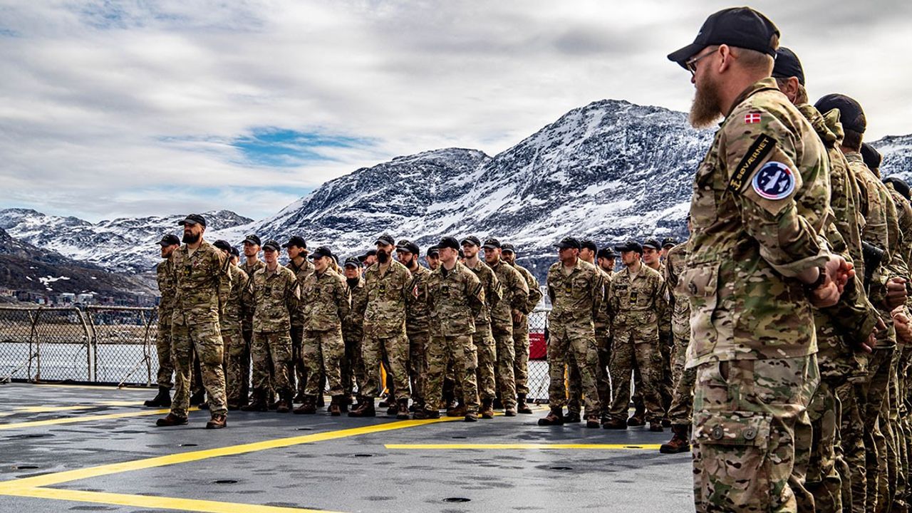 Denmark reportedly prepared to destroy Greenland runways over US threats