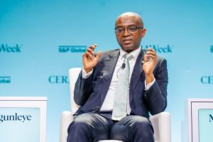 Executive-Vice-President-of-the-Nigerian-National-Petroleum-Company-NNPC-Limited-Olalekan-Ogunleye-768×512