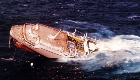 South Africa: 12 rescued from sunken Nigerian tug boat