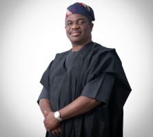 Dr Wole Oluyede