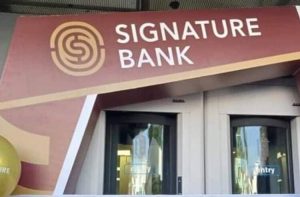 Signature-bank-750×493