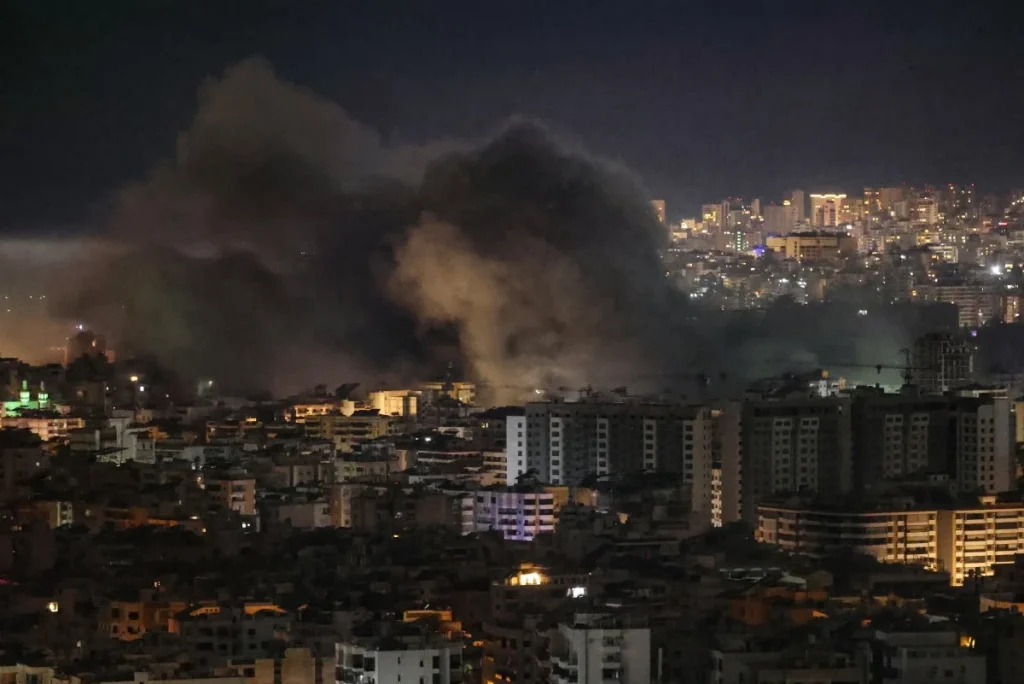 Tel Aviv being bombarded