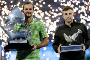 Tenis Star