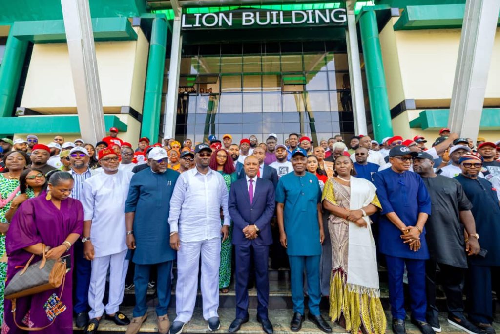 2027: Mbah urges Ndigbo to return to strategic politics, as City Boy Movement converges on Enugu