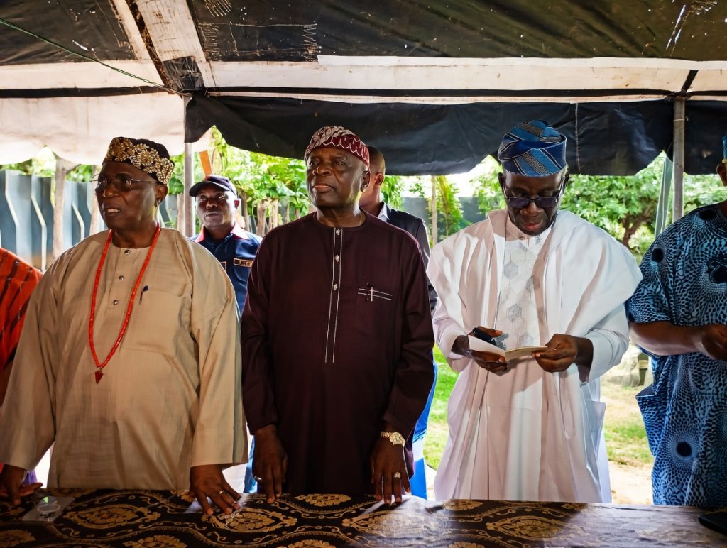 Former Osun governor Oyinlola joins Afenifere