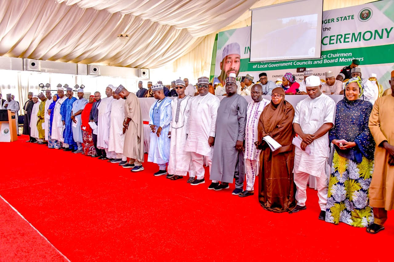 Niger Governor Bago preaches peace, unity as he inaugurates APC SWC