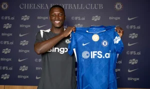 Caicedo extends Chelsea contract