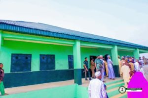 Aliyu redeems pledge to build classrooms for Sokoto school 5 HFij6 zWAAA8lZo