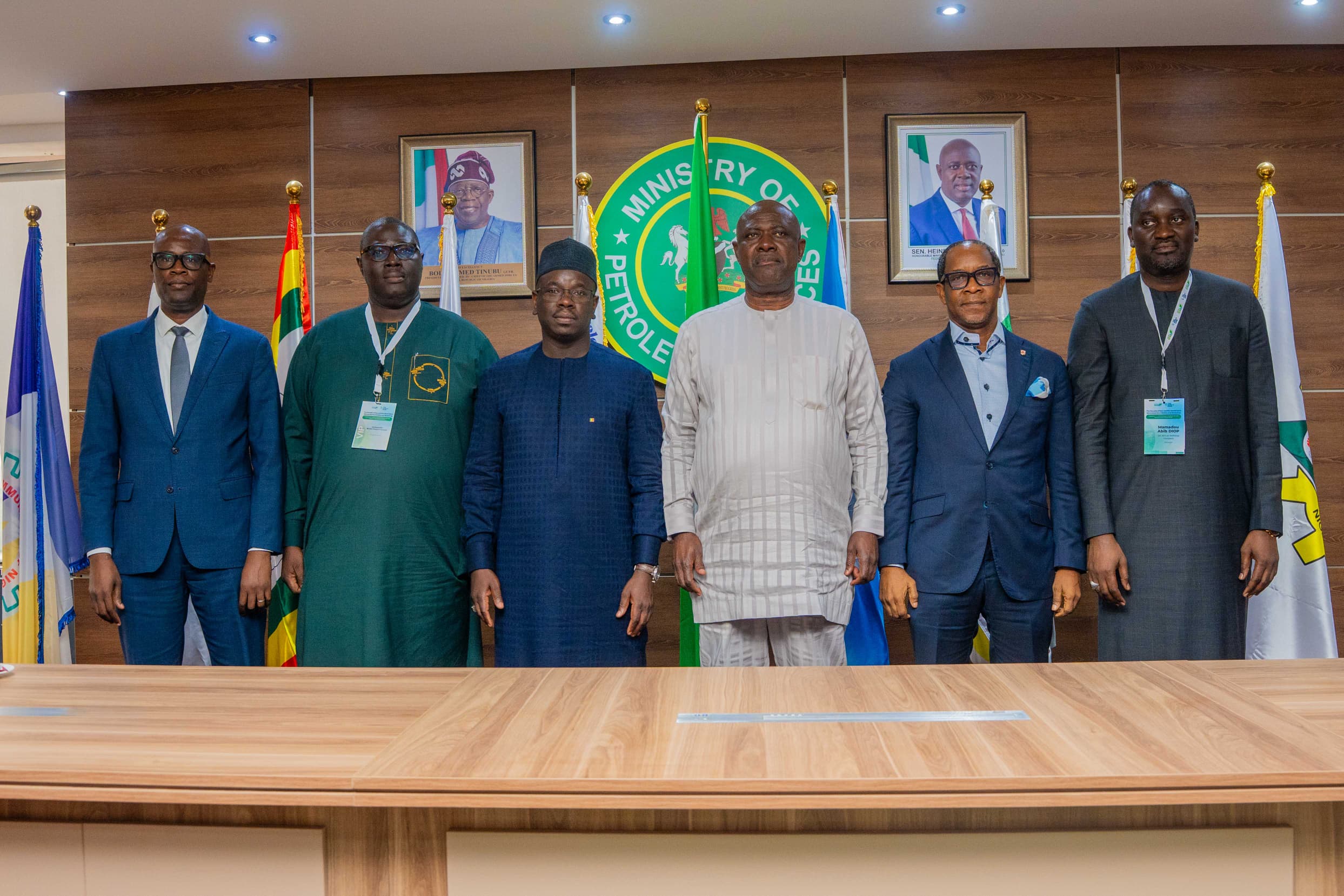 Lokpobiri and the delegation from Senegal