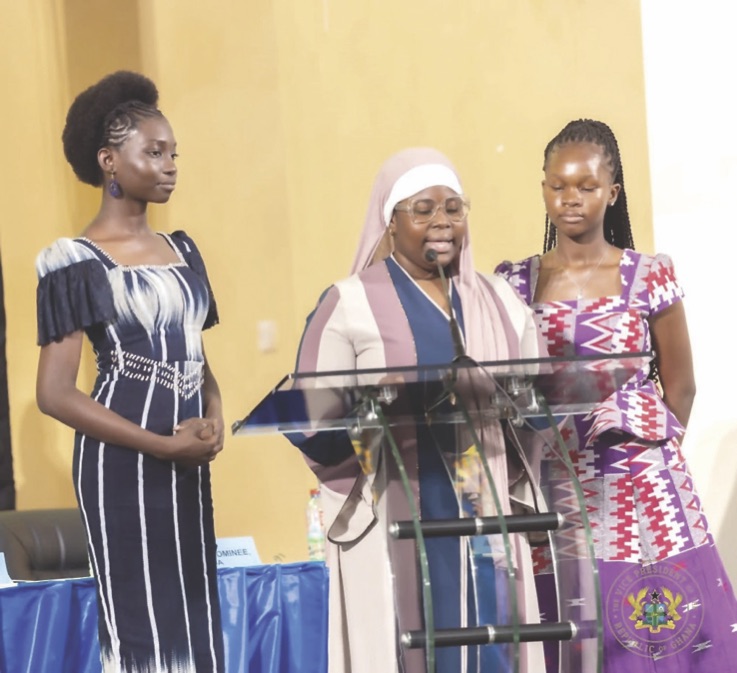 Suleman (middle); Sowu (right) and Aba (left) at the award ceremony