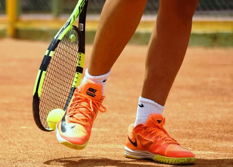 Tenis