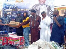 150 Benue youths receive training on AI as philanthropist donates relief items to IDPs