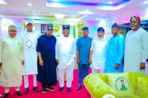 Kogi works commissioner visits Umahi, seeks stronger collaboration on federal roads