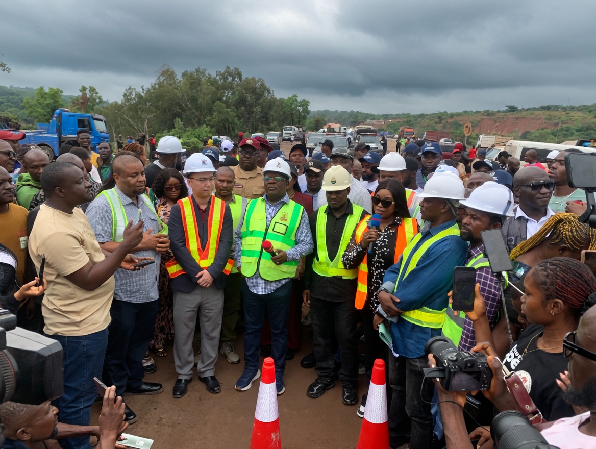 Umahi opens 15km Enugu–Onitsha expressway section